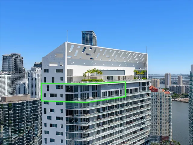 5-bedroom home at 1300 Brickell Bay Drive #PH4400, Miami