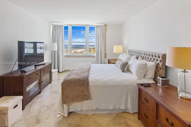 2-bedroom home at 100 Lincoln Road #748, Miami Beach
