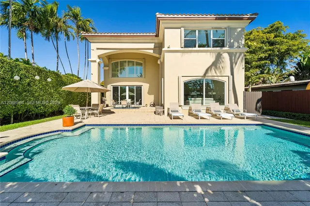 5-bedroom home at 1490 Cleveland Road, Miami Beach