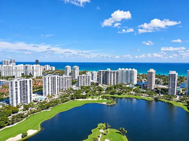2-bedroom home at 3675 N Country Club Drive #1006, Aventura
