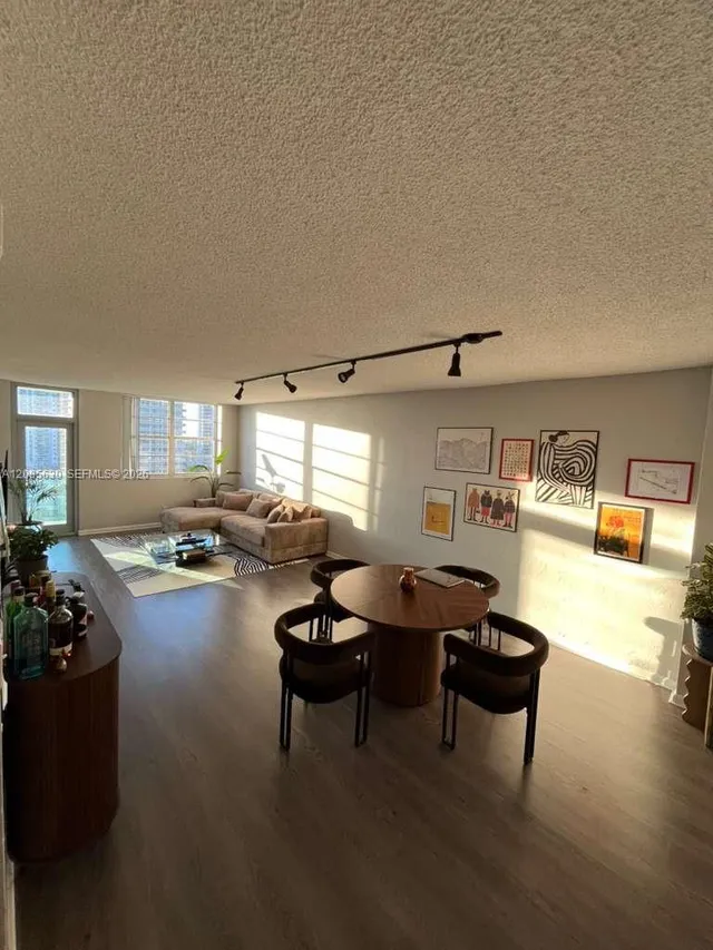 1-bedroom home at 19390 Collins Avenue #1217, Sunny Isles Beach