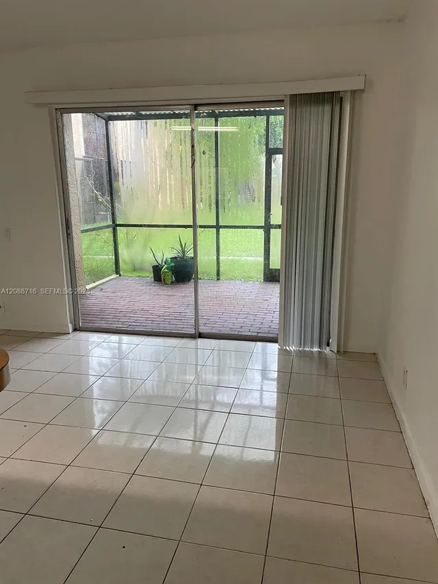 3-bedroom rental at 4527 Treehouse Lane #3B, Tamarac