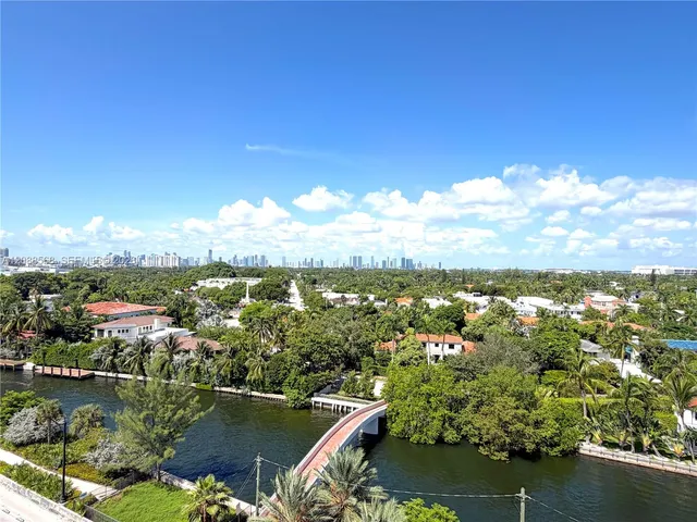 1-bedroom rental at 2829 Indian Creek Drive #901, Miami Beach