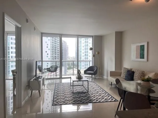 1-bedroom rental at 485 Brickell Avenue #1707, Miami