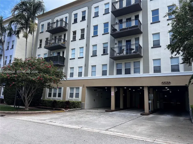 2-bedroom rental at 533 NE 3rd Avenue #218, Fort Lauderdale
