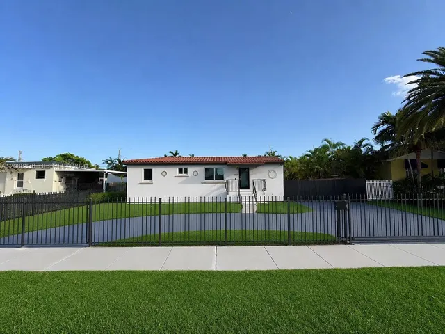 3-bedroom rental at 8260 SW 27th Terrace, Miami