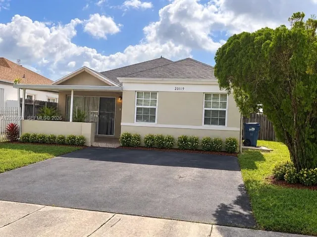 3-bedroom rental at 20119 NW 36th Court #N/A, Miami Gardens