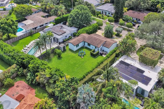 4-bedroom rental at 2105 Alamanda Drive #0, North Miami