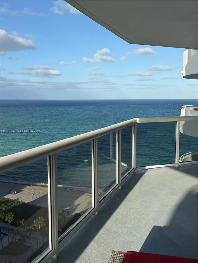 2-bedroom rental at 6301 Collins Avenue #2108, Miami Beach