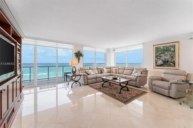 3-bedroom rental at 8855 Collins Avenue #8J, Surfside