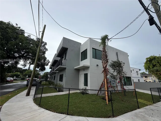 3-bedroom rental at 6480 NE 1st Avenue #6470, Miami