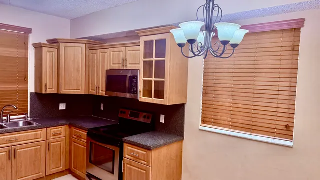 3-bedroom home at 6952 SW 39TH Street #C106, Davie
