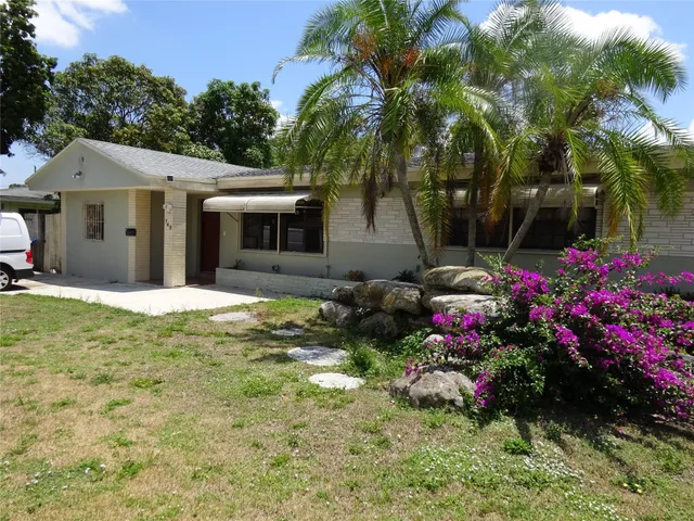 4-bedroom rental at 740 E EVANSTON Circle, Fort Lauderdale