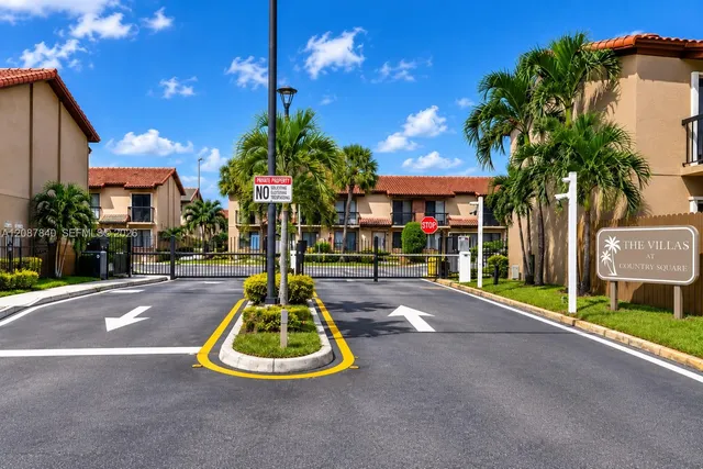 2-bedroom home at 1909 SW 107th Avenue #907, Miami