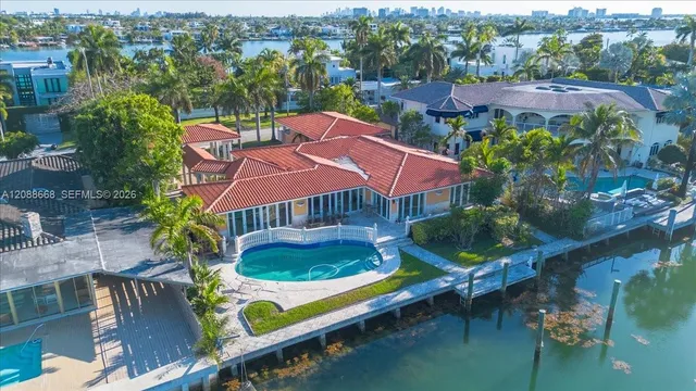 5-bedroom rental at 1249 Biscaya Drive #1249, Surfside