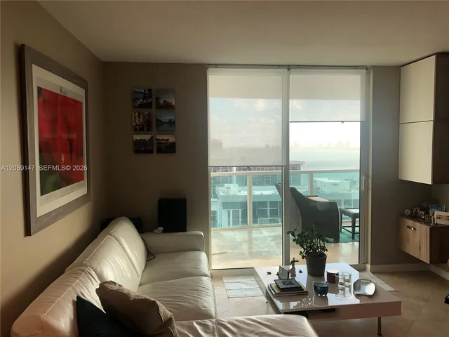 1-bedroom rental at 2101 Brickell Avenue #2703, Miami