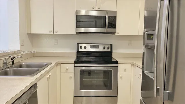3-bedroom rental at 2941 Riverside Drive #304, Coral Springs