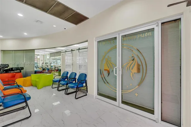 Commercial at 6220 SW 8st, Miami