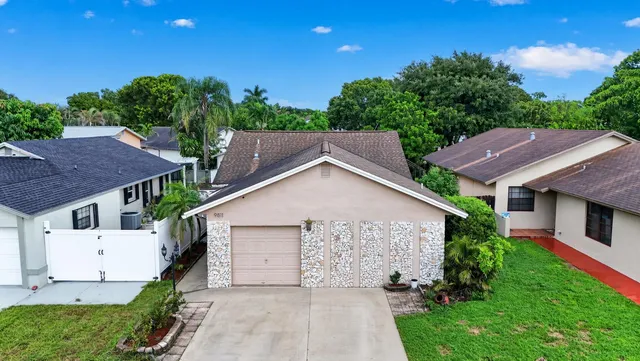 3-bedroom home at 9811 SW 57TH Street, Cooper City
