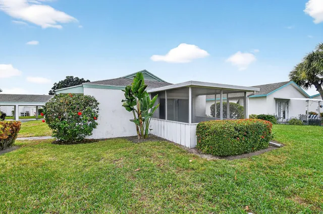 2-bedroom home at 3060 MERIDIAN Way N #8, Palm Beach Gardens