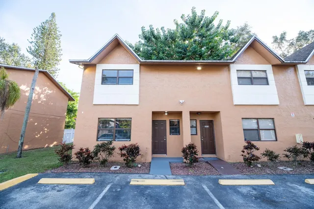 2-bedroom rental at 3510 NW 91 Avenue, Sunrise