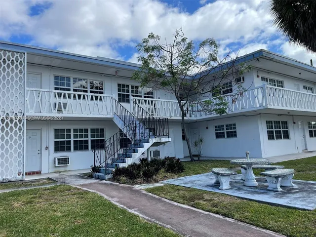 1-bedroom home at 1471 NE 170th Street #224A, North Miami Beach