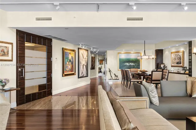 4-bedroom home at 6000 Island Boulevard #1703, Aventura