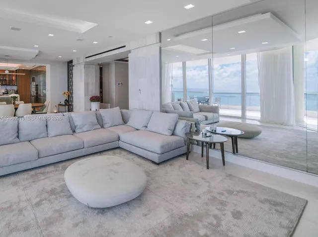 4-bedroom home at 16047 Collins Avenue #3204, Sunny Isles Beach