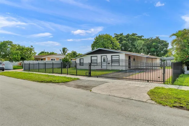 3-bedroom home at 20060 NW 14th Court, Miami Gardens