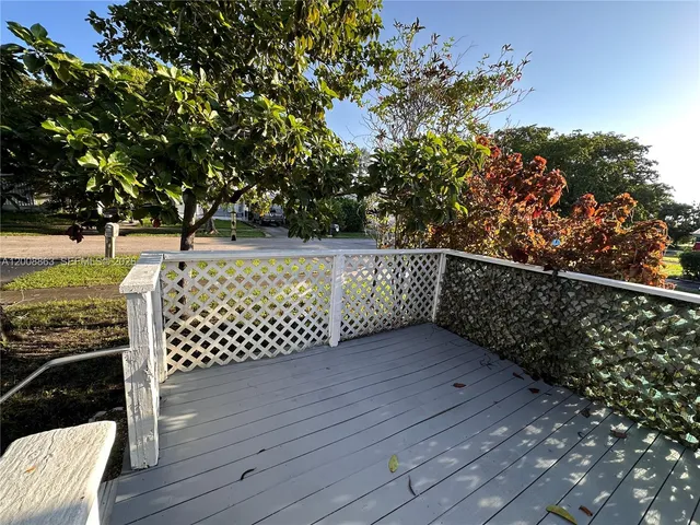 2-bedroom rental at 3028 SW 50th Street #0, Dania Beach