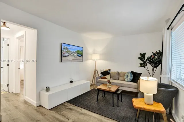 1-bedroom rental at 1239 NE 15th Avenue #1-4, Fort Lauderdale