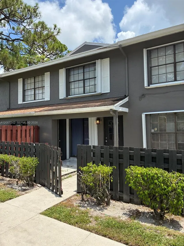 2-bedroom rental at 5023 E Society Place E #I, West Palm Beach