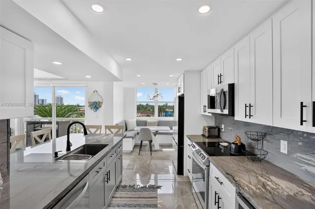 2-bedroom rental at 3113 S Ocean Drive #510, Hallandale Beach
