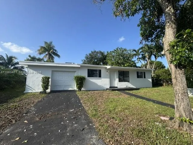 5-bedroom rental at 4711 SW 31st Drive #0, West Park