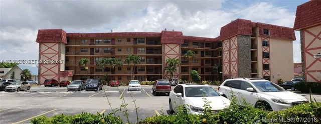 3-bedroom rental at 1325 W 68th Street #214, Hialeah