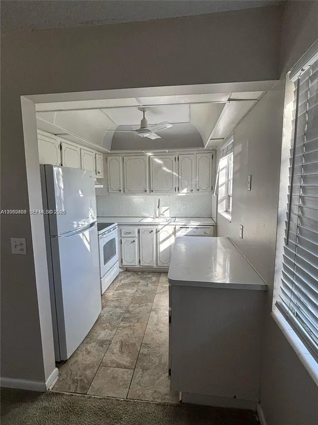2-bedroom rental at 179 Canterbury #H, West Palm Beach