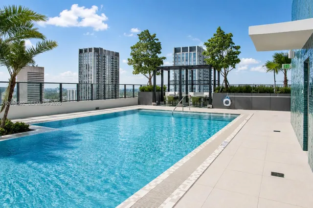 2-bedroom rental at 11 NE 6th Street #1109, Miami