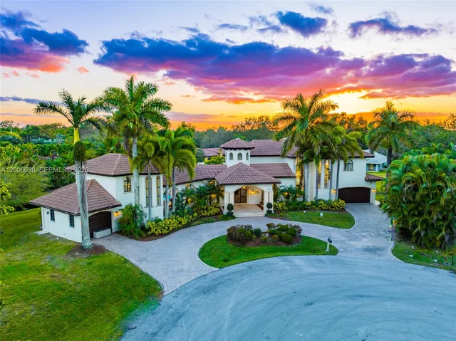 8-bedroom rental at 12000 NW 6th Street, Plantation