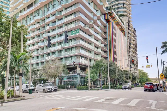 3-bedroom rental at 1300 S Miami Avenue #2306, Miami