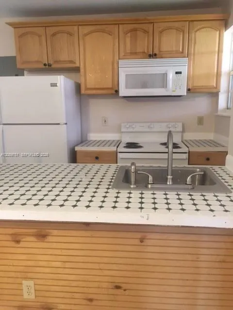 3-bedroom rental at 14170 NW 22nd Avenue #2, Opa-Locka