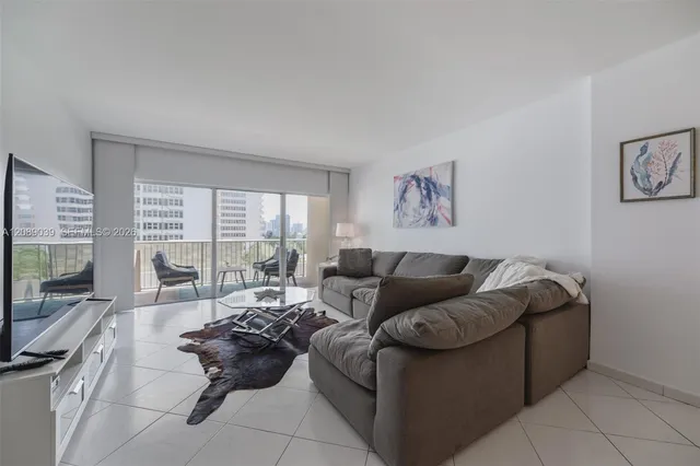 2-bedroom rental at 1980 S Ocean Drive #5G, Hallandale Beach