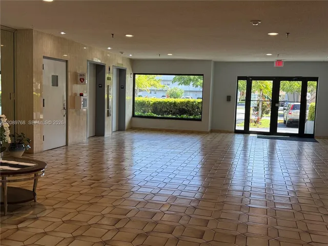3-bedroom rental at 1301 NE 7 St 1301 Ne 7 Street #101, Hallandale Beach
