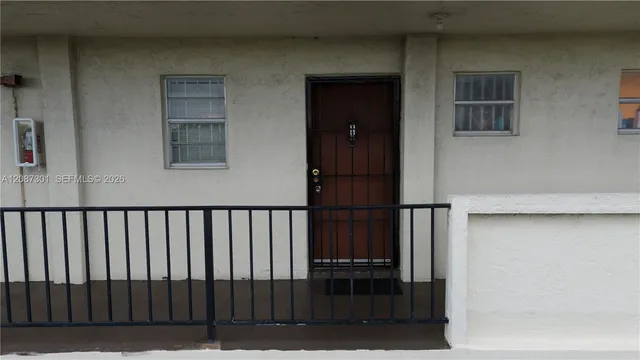 1-bedroom rental at 220 SW 9th Avenue #518, Hallandale Beach