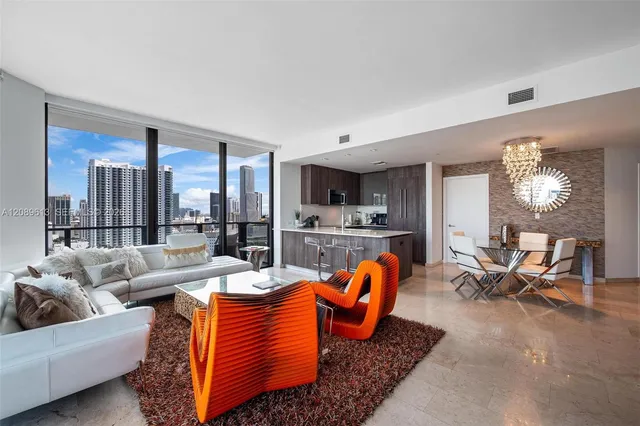 3-bedroom rental at 88 SW 7th Street #1812, Miami
