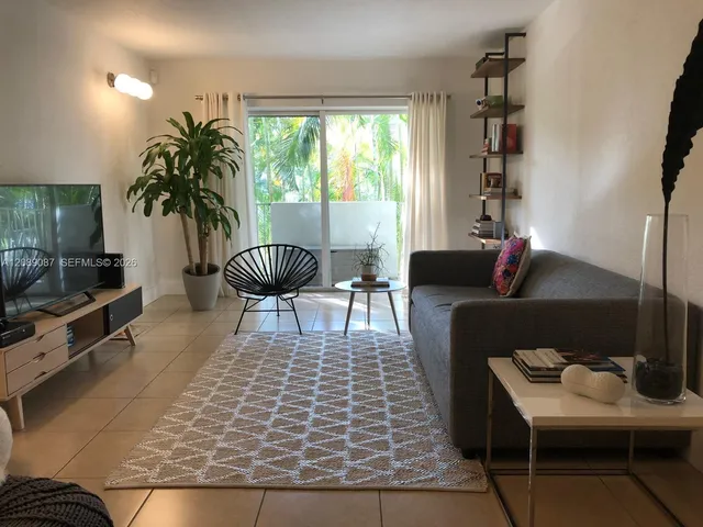 1-bedroom rental at 8950 SW 69th Court #207, Pinecrest