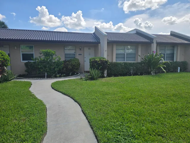 2-bedroom home at 135 LAKE MERYL Drive, West Palm Beach