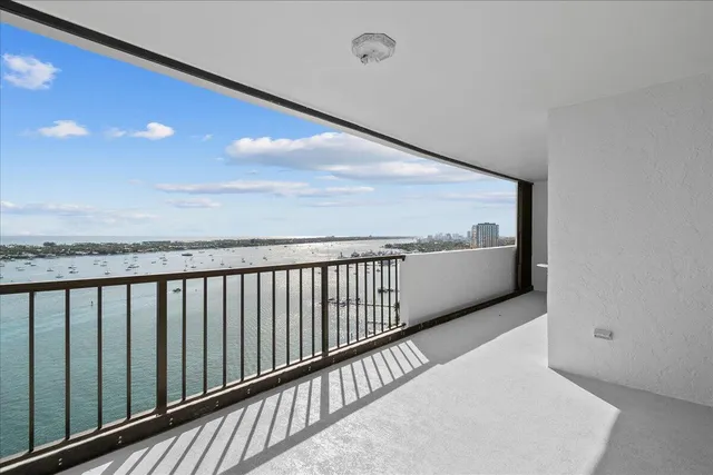 2-bedroom rental at 5200 N FLAGLER Drive #2402, West Palm Beach