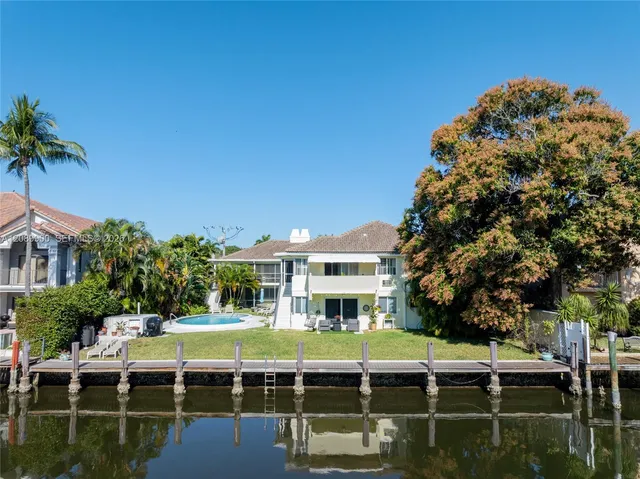 2-bedroom home at 1308 Bayview Drive #2B, Fort Lauderdale