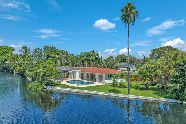 3-bedroom home at 108 NE 30th Street, Wilton Manors