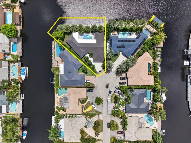 3-bedroom home at 2118 NE 15TH Terrace, Wilton Manors